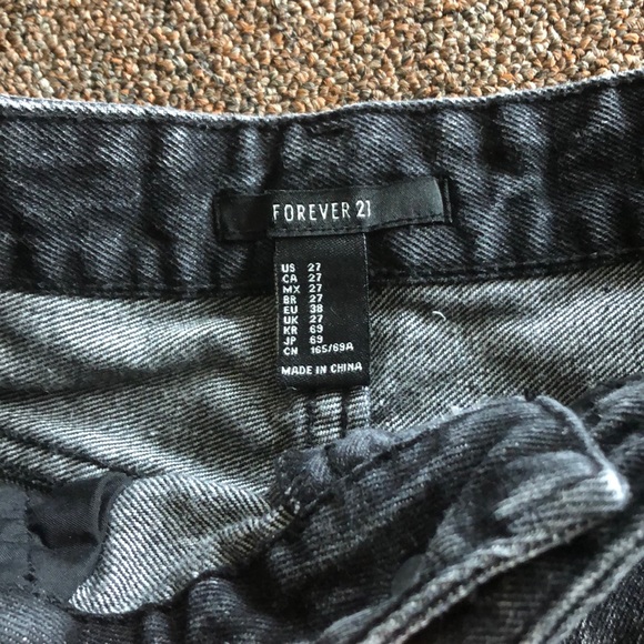 Forever 21 shorts - Picture 2 of 2